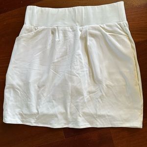 NWT Heather Grey White Skort Small